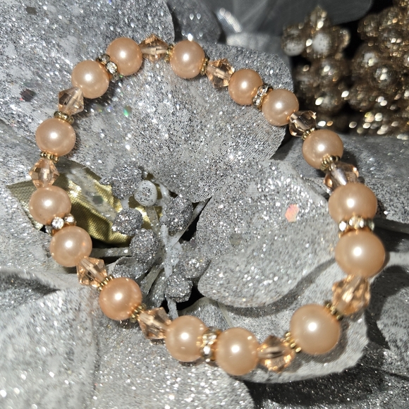 One Bracelet I Size 8mm & up I Natural Stone I Beads & Stretchable Band - Picture 7 of 16